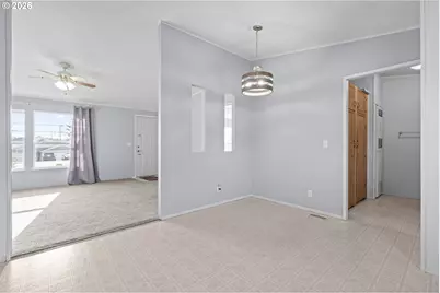 860 W Ellendale Ave, Dallas, OR 97338 - Photo 23