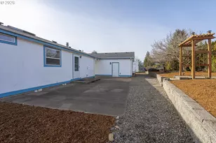 860 W Ellendale Ave, Dallas, OR 97338 - Photo 11