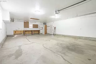 860 W Ellendale Ave, Dallas, OR 97338 - Photo 33