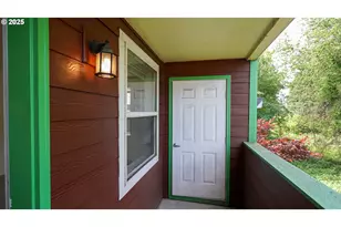 9234 SE Division St, Portland, OR 97266 - Photo 11