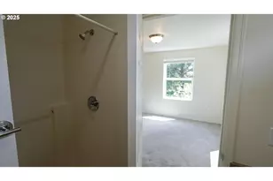 9234 SE Division St, Portland, OR 97266 - Photo 21