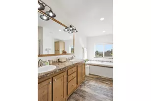 57539 Church Ave, Tygh Valley, OR 97063 - Photo 17