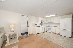 1600 Rhododendron Dr, Florence, OR 97439 - Photo 17