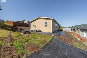 309 Deschutes Ln, Roseburg, OR 97471 - Photo 27