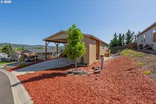 309 Deschutes Ln, Roseburg, OR 97471 - Photo 23