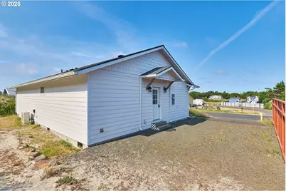 31810 I St, Ocean Park, WA 98640 - Photo 15