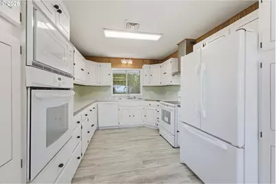 63654 Ahill Rd, Coos Bay, OR 97420 - Photo 5