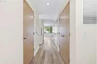 1234 SW 18th Ave #209, Portland, OR 97205 - Photo 3