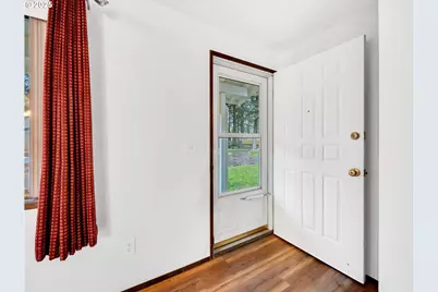2807 SE 174th Ave, Portland, OR 97236 - Photo 5