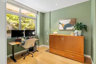 819 S Pennoyer St, Portland, OR 97239 - Photo 5