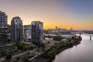 819 S Pennoyer St, Portland, OR 97239 - Photo 37