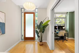 819 S Pennoyer St, Portland, OR 97239 - Photo 3
