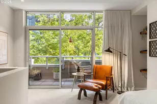 819 S Pennoyer St, Portland, OR 97239 - Photo 23