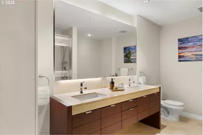 819 S Pennoyer St, Portland, OR 97239 - Photo 27