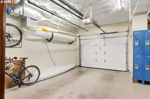 819 S Pennoyer St, Portland, OR 97239 - Photo 31