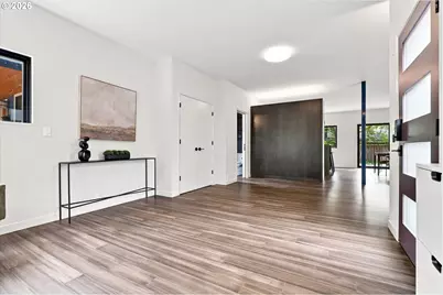 2540 SE Clay St, Portland, OR 97214 - Photo 3