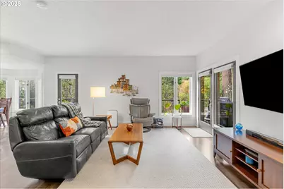 10850 SW Creightonwood Pl, Portland, OR 97219 - Photo 13