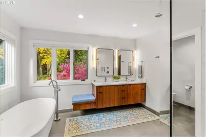 10850 SW Creightonwood Pl, Portland, OR 97219 - Photo 23