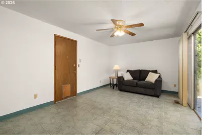 2920 SE 138th Ave, Portland, OR 97236 - Photo 15