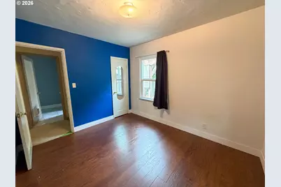 738 W Union St, Roseburg, OR 97471 - Photo 15