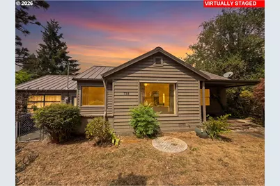 738 W Union St, Roseburg, OR 97471 - Photo 31