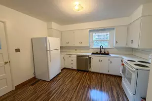 738 W Union St, Roseburg, OR 97471 - Photo 7