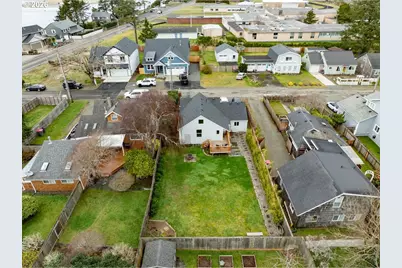 811 17th Ave, Seaside, OR 97138 - Photo 33