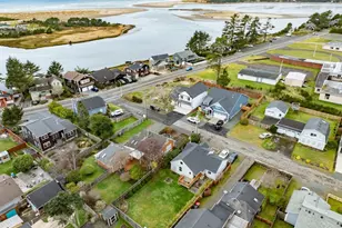 811 17th Ave, Seaside, OR 97138 - Photo 23