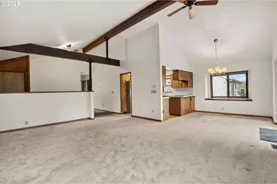 15565 SE Wildwoods Ct, Milwaukie, OR 97267 - Photo 3