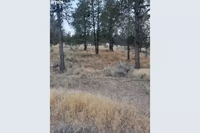 5834 NW Combs St, Prineville, OR 97754 - Photo 3