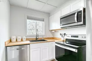 609 SE 8th St, Pendleton, OR 97801 - Photo 9