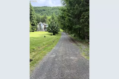 18525 NE Buncombe Hollow Rd, Woodland, WA 98674 - Photo 3