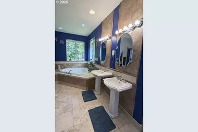 18525 NE Buncombe Hollow Rd, Woodland, WA 98674 - Photo 15