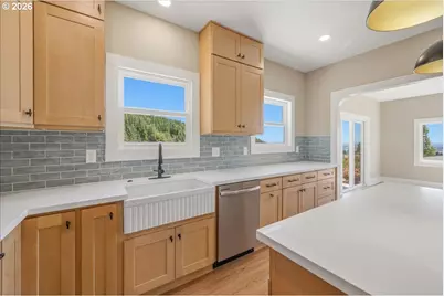 32373 Jp West Rd, Scappoose, OR 97056 - Photo 19