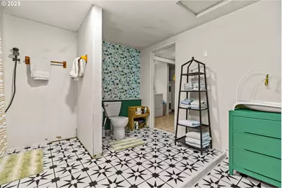 5736 A St, Springfield, OR 97478 - Photo 17