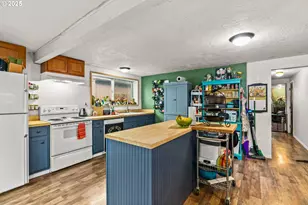 5736 A St, Springfield, OR 97478 - Photo 9