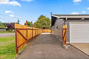4687 Leona Ct, Eugene, OR 97402 - Photo 33