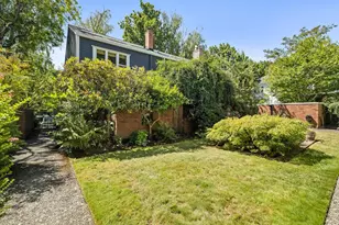 2017 NW Irving St, Portland, OR 97209 - Photo 35