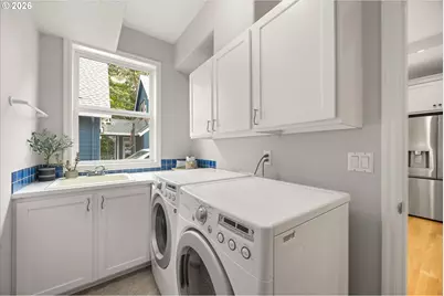 10879 NW Supreme Ct, Portland, OR 97229 - Photo 23