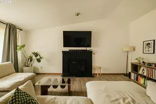 1309 SE 135th Ave, Portland, OR 97233 - Photo 5
