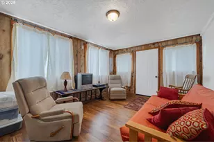 229 S Pacific St, Rockaway Beach, OR 97136 - Photo 31