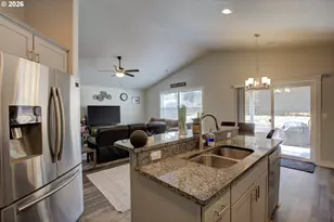 623 SE Garden Way Dr, Winston, OR 97496 - Photo 15