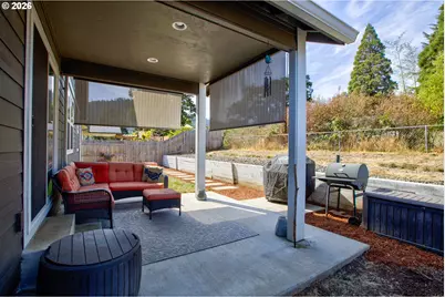 623 SE Garden Way Dr, Winston, OR 97496 - Photo 33