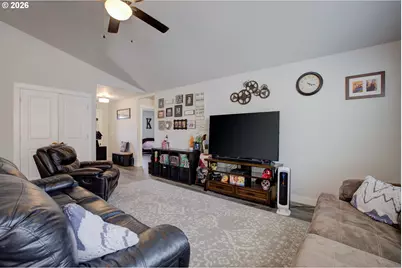 623 SE Garden Way Dr, Winston, OR 97496 - Photo 9