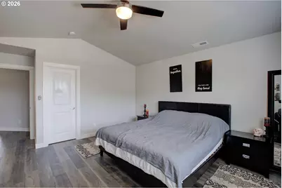623 SE Garden Way Dr, Winston, OR 97496 - Photo 19