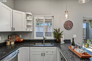 1004 36th Ave, Albany, OR 97321 - Photo 17