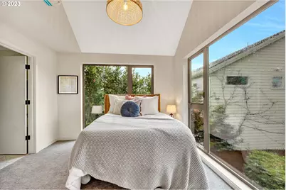 7558 N Berkeley Ave, Portland, OR 97203 - Photo 7