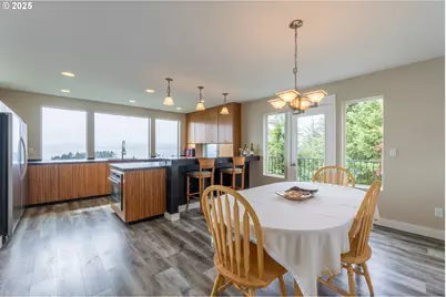 315 NE Vista Terrace Ave, Depoe Bay, OR 97341 - Photo 9