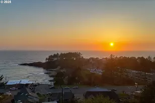 315 NE Vista Terrace Ave, Depoe Bay, OR 97341 - Photo 17