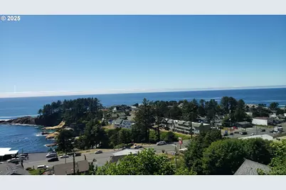 315 NE Vista Terrace Ave, Depoe Bay, OR 97341 - Photo 5